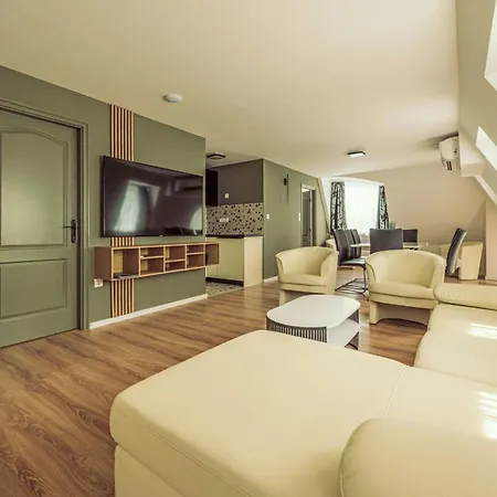 Apartment Caesar Mit Terrasse- Nahe Dem Balaton By Interhome