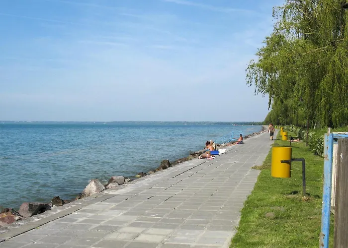 Caesar Mit Terrasse- Nahe Dem Balaton By Interhome Διαμέρισμα Σίοφοκ